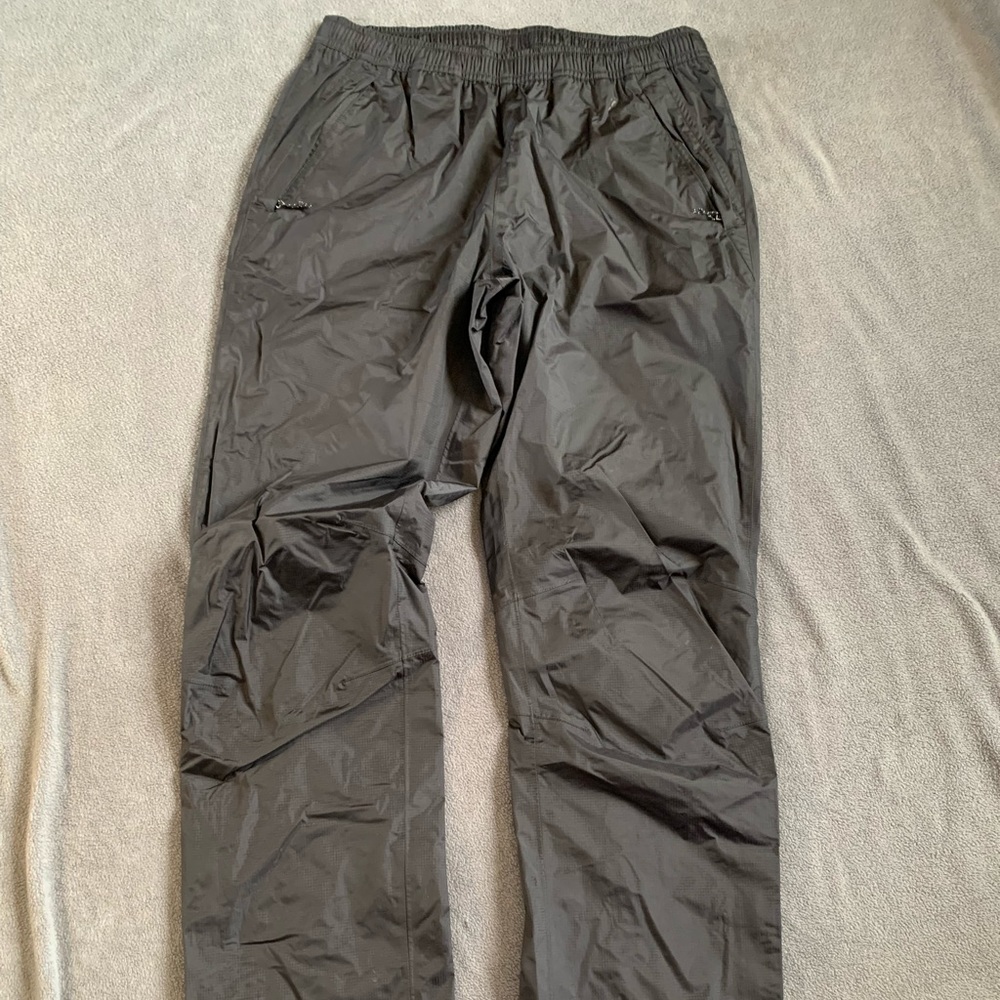 Patagonia Waterproof pants, sz M